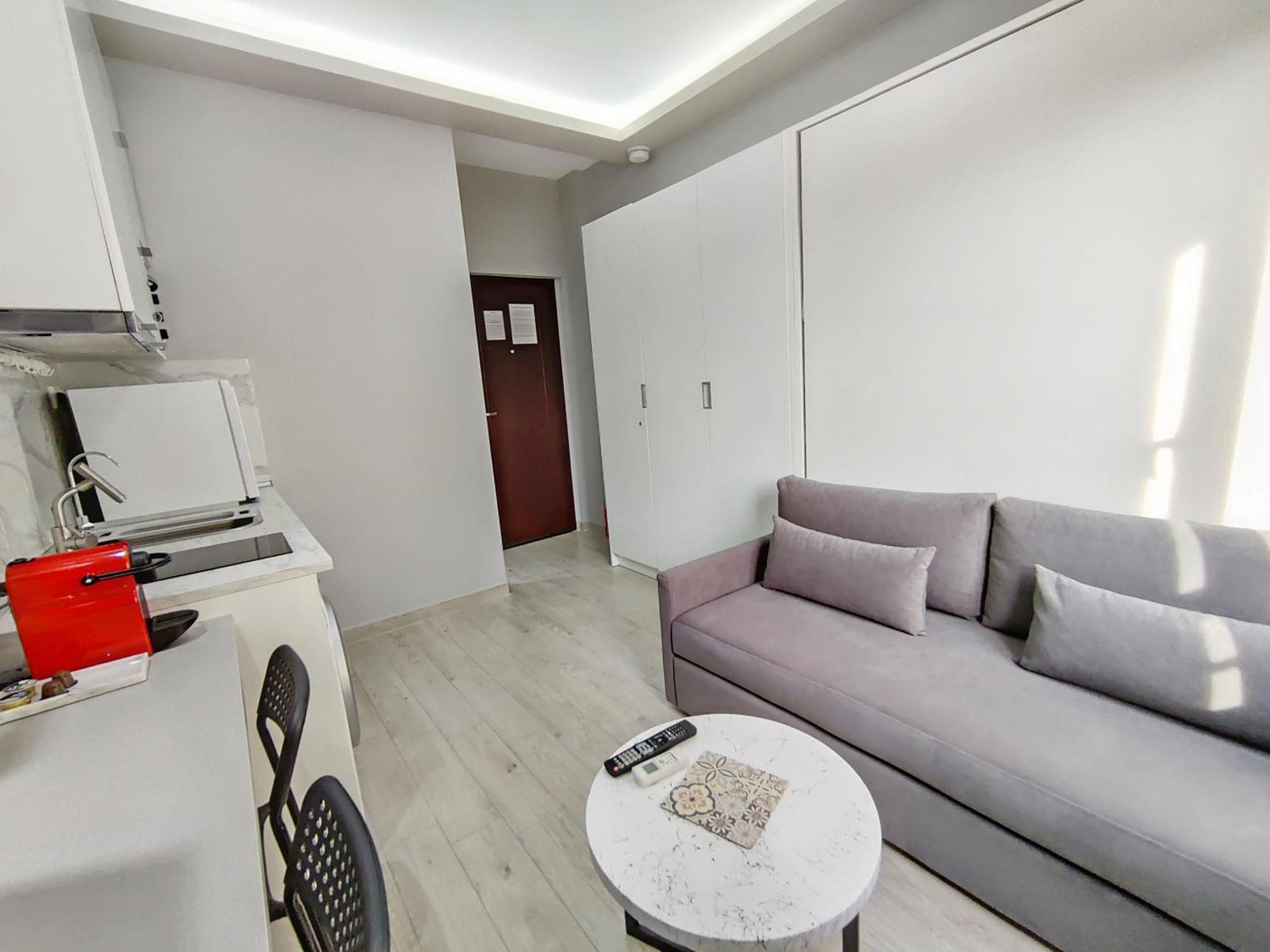 Pretty Petitie Fully Equipped City Center Studio Tesalonika Bagian luar foto