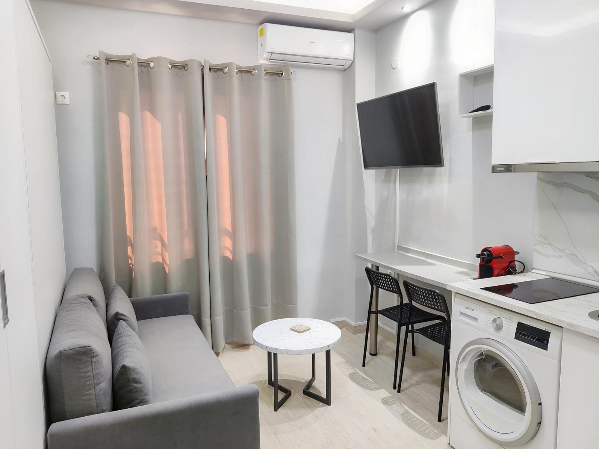 Pretty Petitie Fully Equipped City Center Studio Tesalonika Bagian luar foto